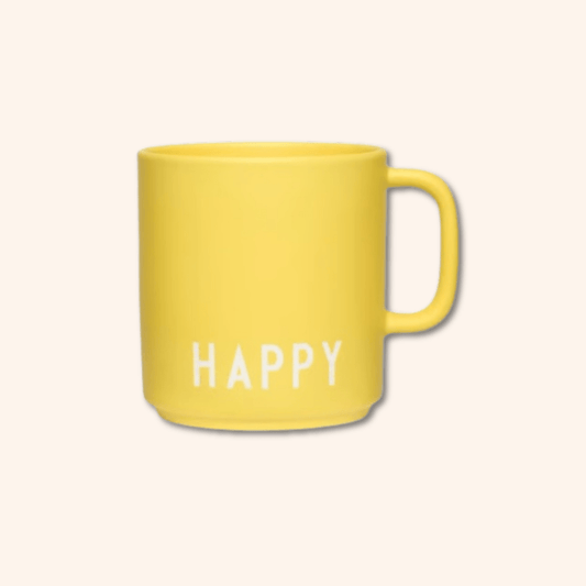 Kopp med teksten "Happy"