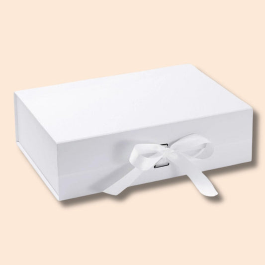 Magnetic gift box with ribbon (More colors)