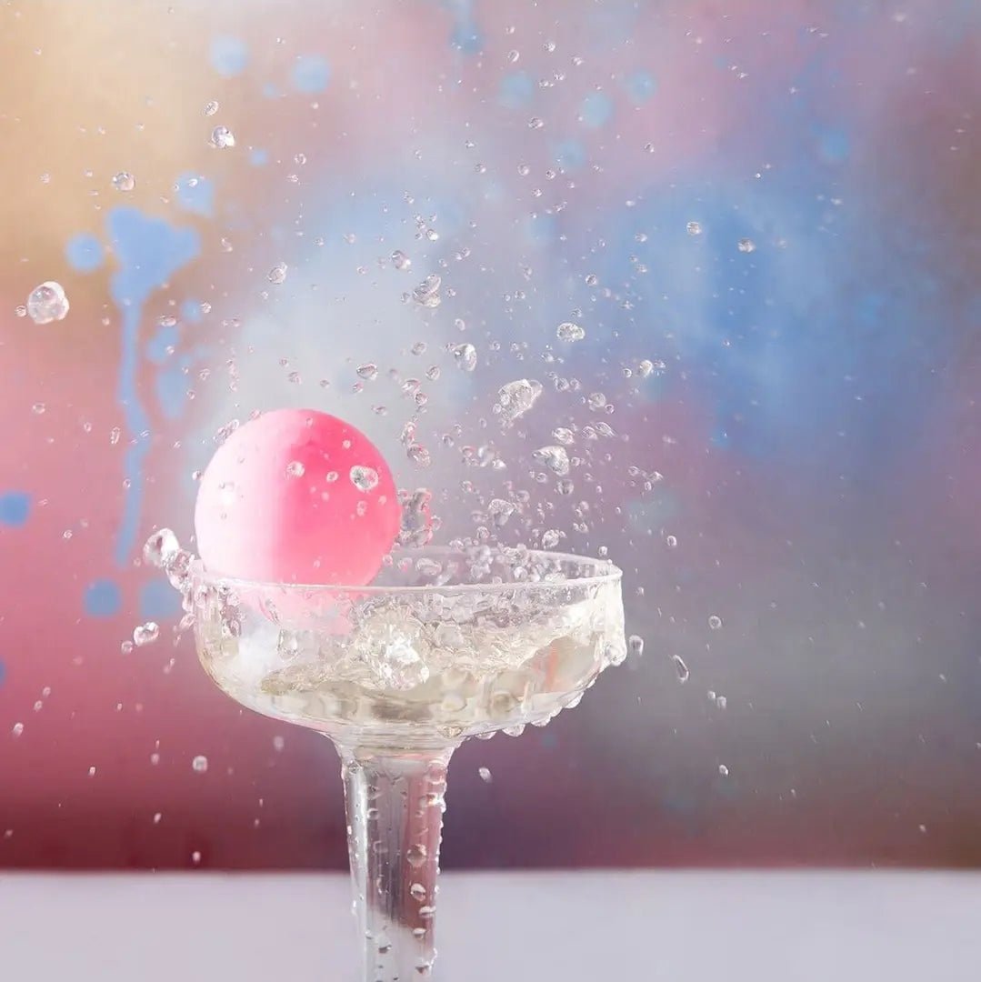 Party spill - Prosecco pong