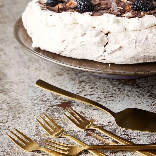 Kake serveringssett i gull