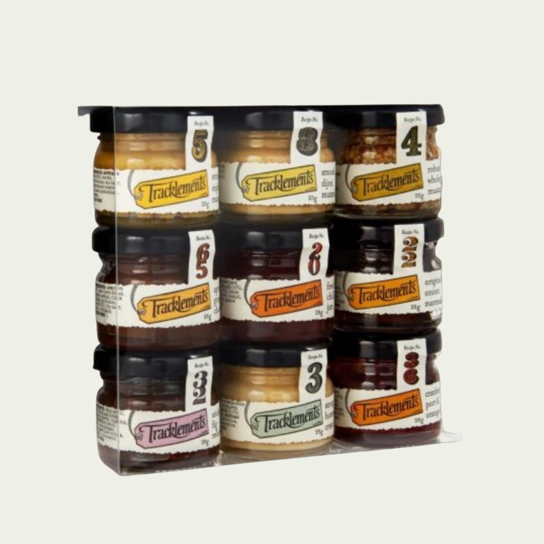 Gourmet gift set with 9 different taste experiences