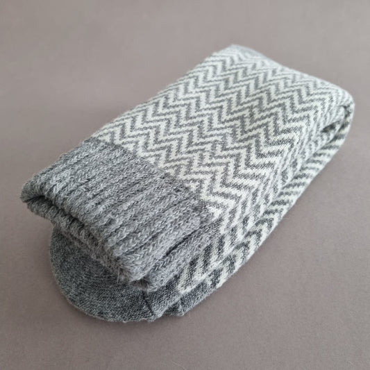 Warm socks in wool mix - Gray / Herringbone (Ladies)