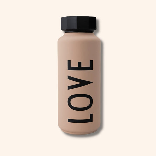 Termosflaske med teksten "Love"
