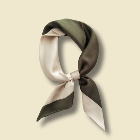 Silk scarf - green/cream