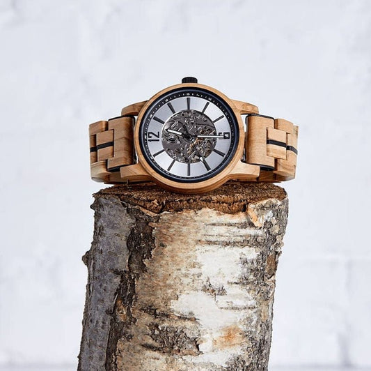 <tc>Natural wooden watch for men - mechanical/light</tc>